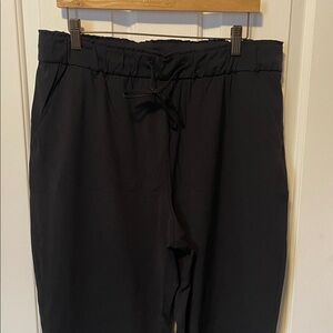 Lululemon Black On the Fly Pant